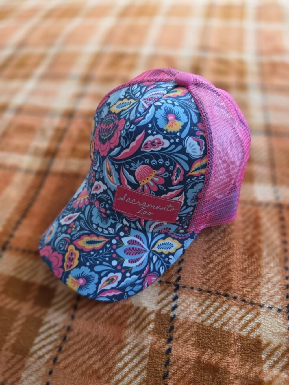 Zoo Sacramento Cal A&F Floral Mesh-Back Trucker Hat Cap Adult - Picture 3 of 7